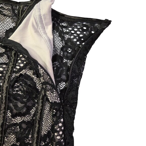 Corset-Style Bodysuit Womens Med Black Lace Adjustable Straps Side Zipper New - Picture 3 of 8